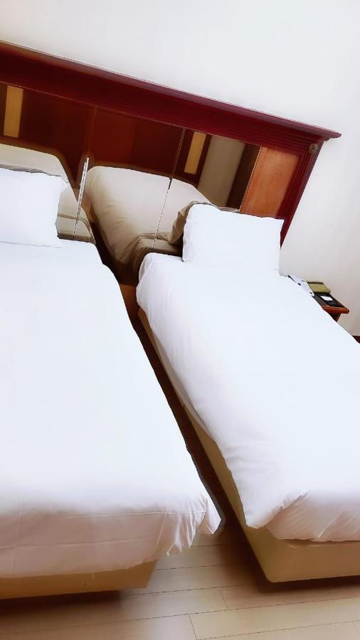 Charis Hotel อินชอน ภายนอก รูปภาพ