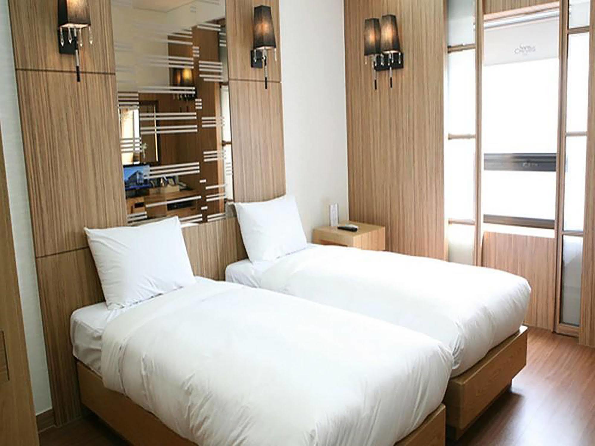 Charis Hotel อินชอน ภายนอก รูปภาพ
